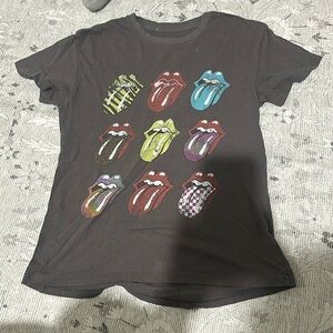 multi lip colored rolling stone shirt